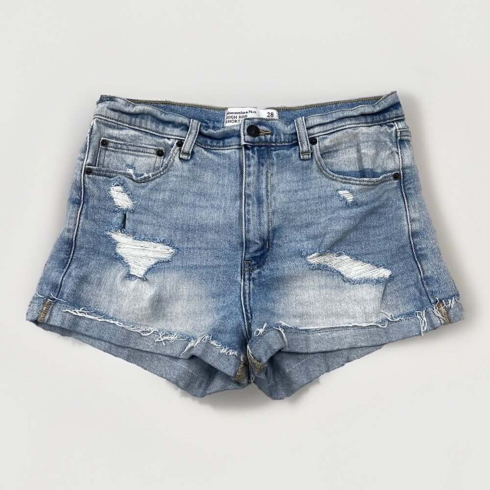 Women's Abercrombie & Fitch Light Wash High Rise Distressed Cuffed Shorts Size 6 - Picture 1 of 8
